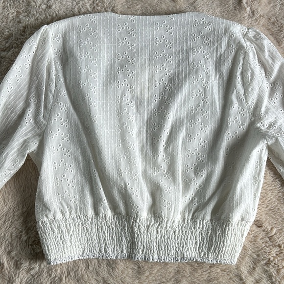 NWT item ditto eyelet cropped blouse, size large - Picture 6 of 7